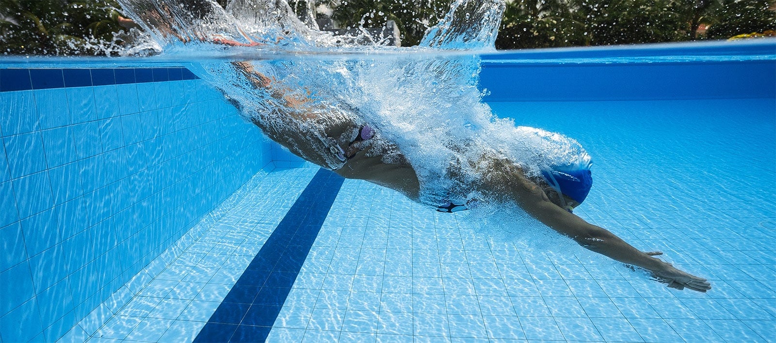 schwimmerin-freibad.jpg schwimmerin-freibad.jpg